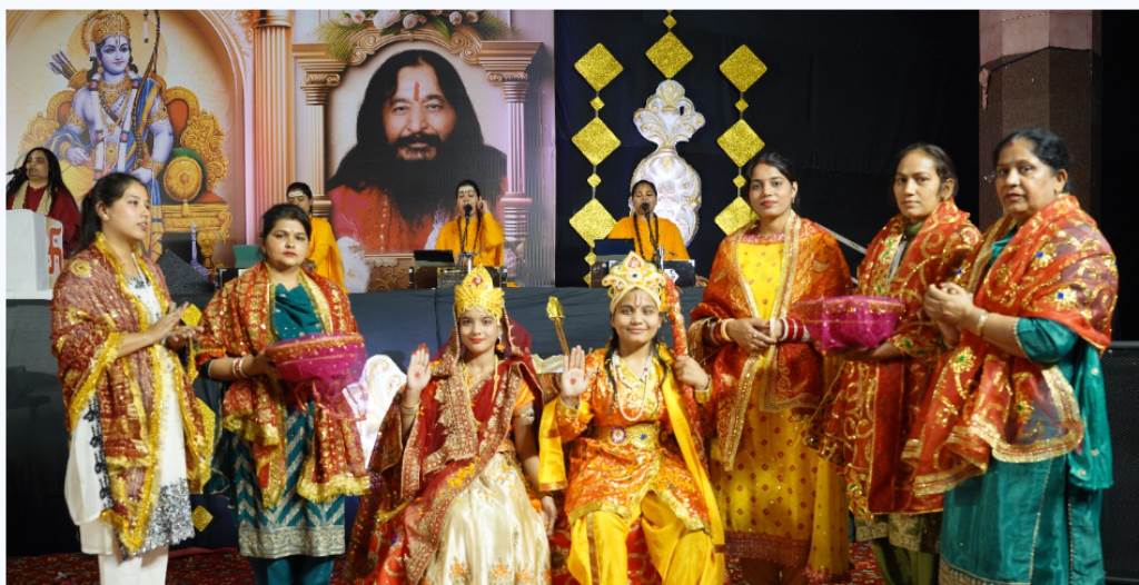 The third day of the Shri Ram Katha Mahautsav was filled with devotion and emotions